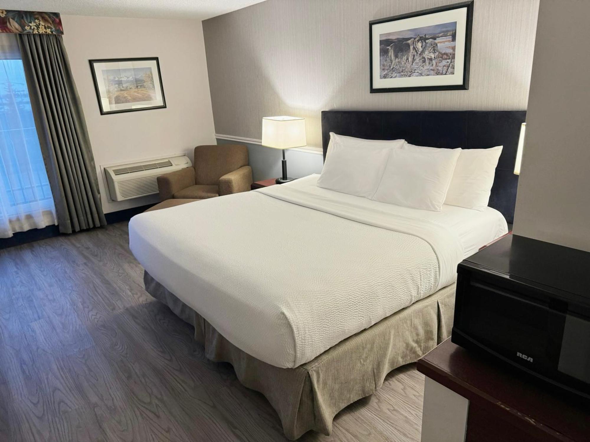 فندق Divya Sutra Plaza And Conference Centre Calgary Airport المظهر الخارجي الصورة