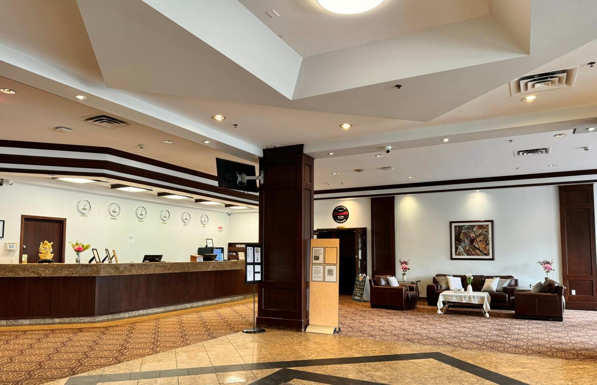 فندق Divya Sutra Plaza And Conference Centre Calgary Airport المظهر الخارجي الصورة