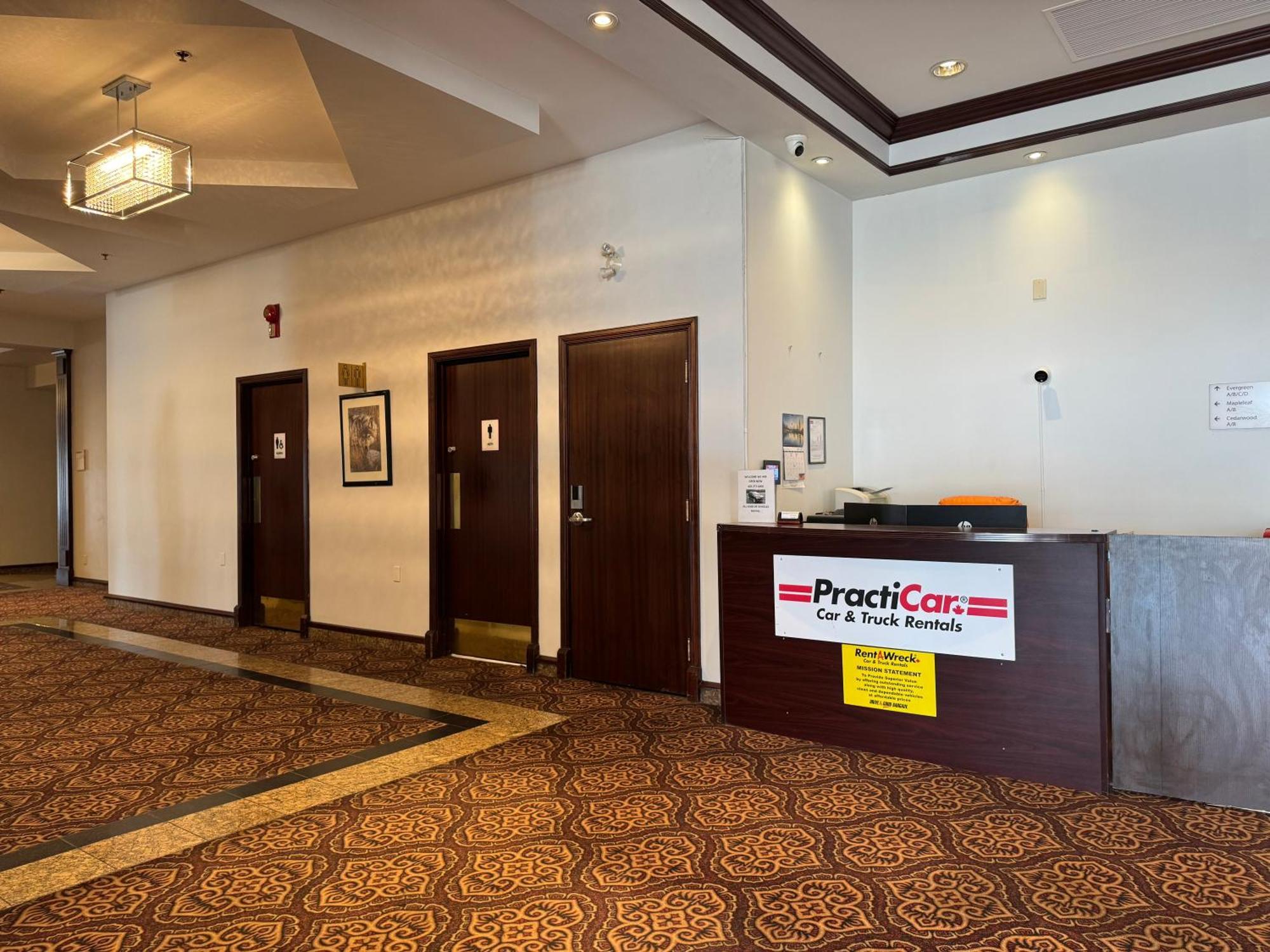 فندق Divya Sutra Plaza And Conference Centre Calgary Airport المظهر الخارجي الصورة