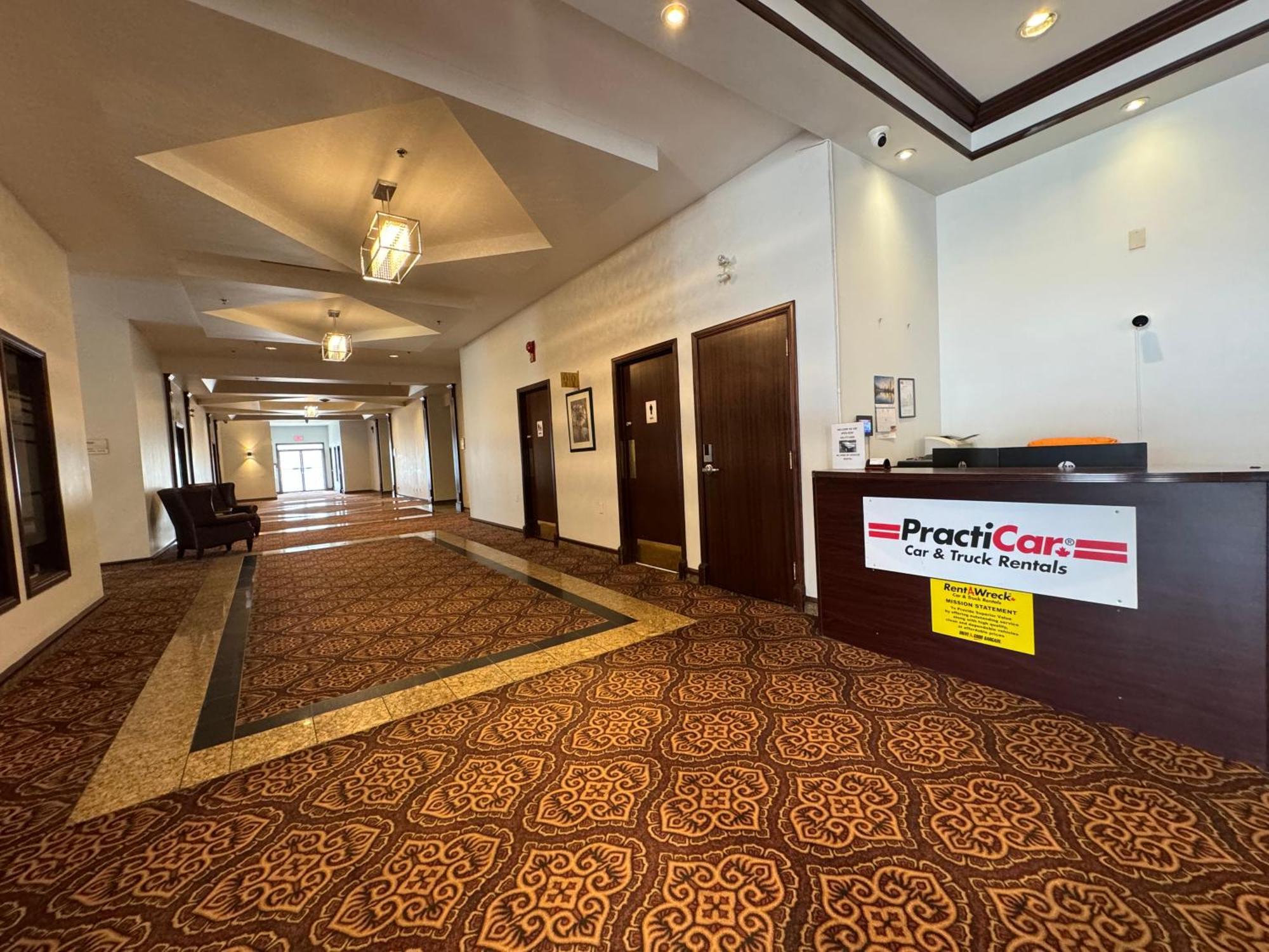 فندق Divya Sutra Plaza And Conference Centre Calgary Airport المظهر الخارجي الصورة