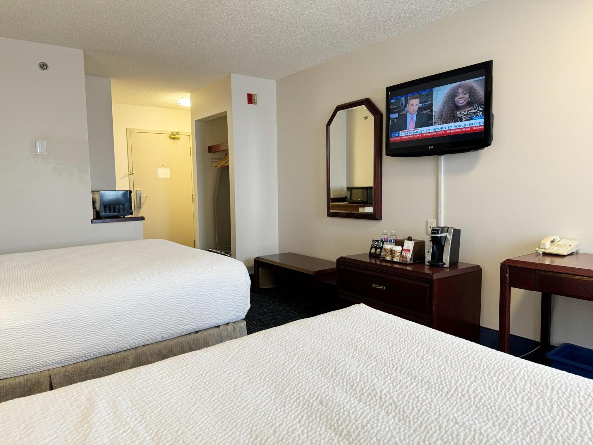 فندق Divya Sutra Plaza And Conference Centre Calgary Airport المظهر الخارجي الصورة