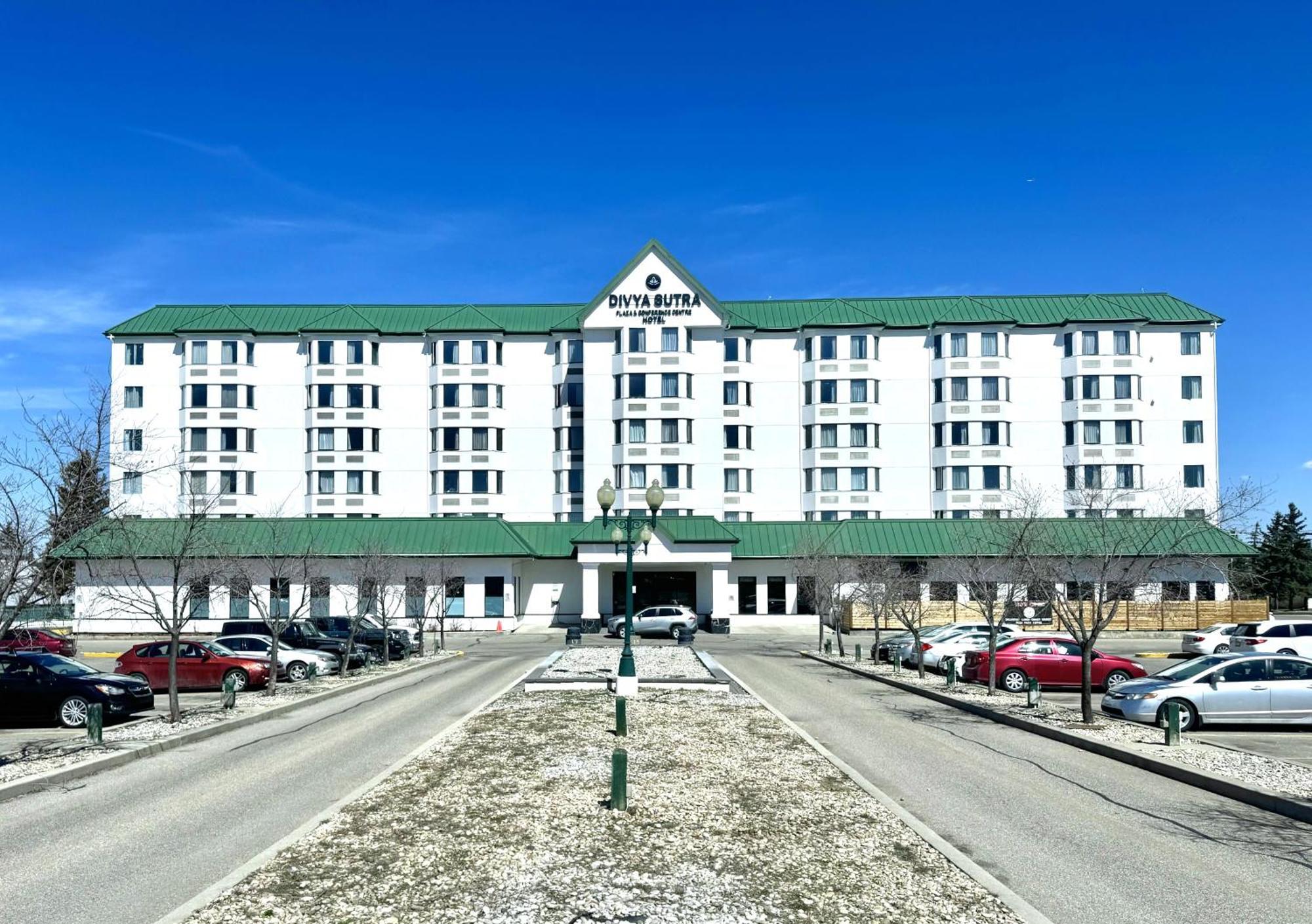فندق Divya Sutra Plaza And Conference Centre Calgary Airport المظهر الخارجي الصورة