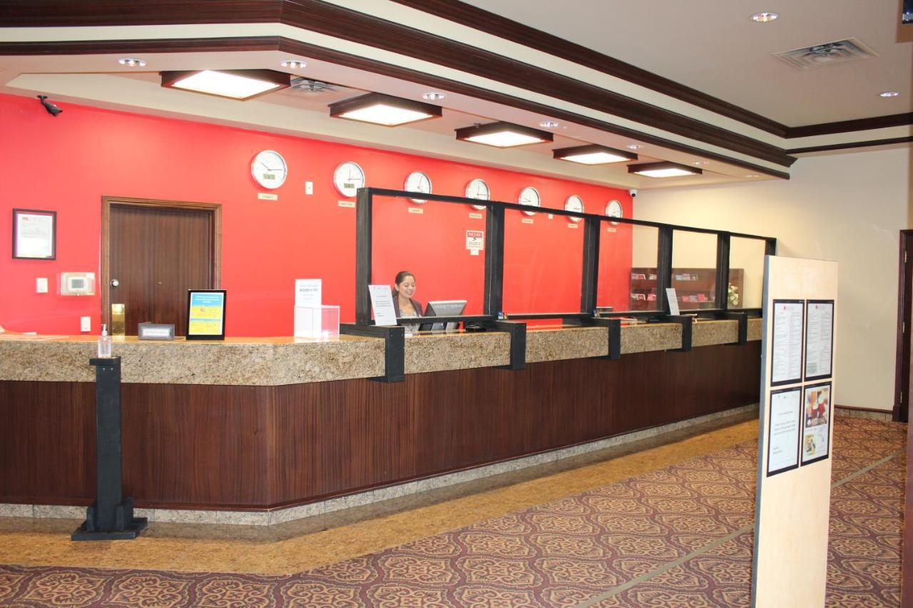 فندق Divya Sutra Plaza And Conference Centre Calgary Airport المظهر الخارجي الصورة